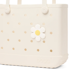 Bogg Bit - White Daisy